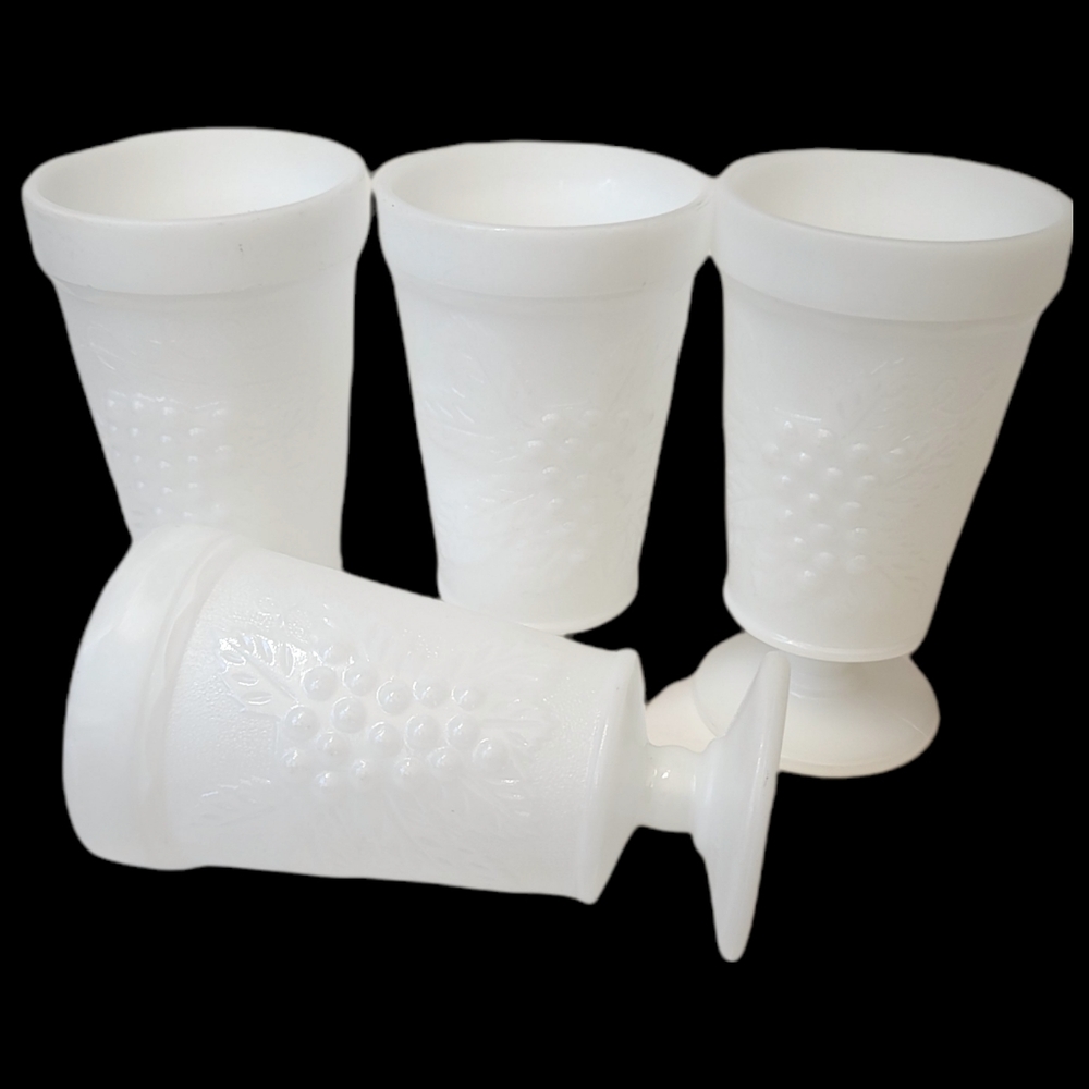 Vintage milk glass footed goblets set of 4 Anchor Hocking Indiana glass